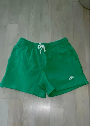 Short Nike Vert Taille L – Neuf avec étiquette, marca: Nike, estado: Novo sem etiquetas, tamanho: L, €18.00, €19.60 inclui Proteção do Comprador