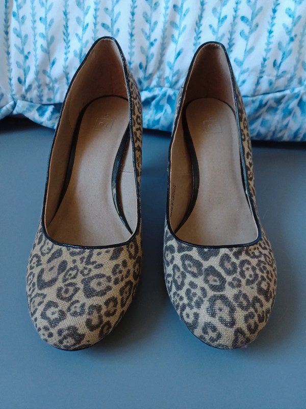 Leopard print court shoes size 5 - Vinted