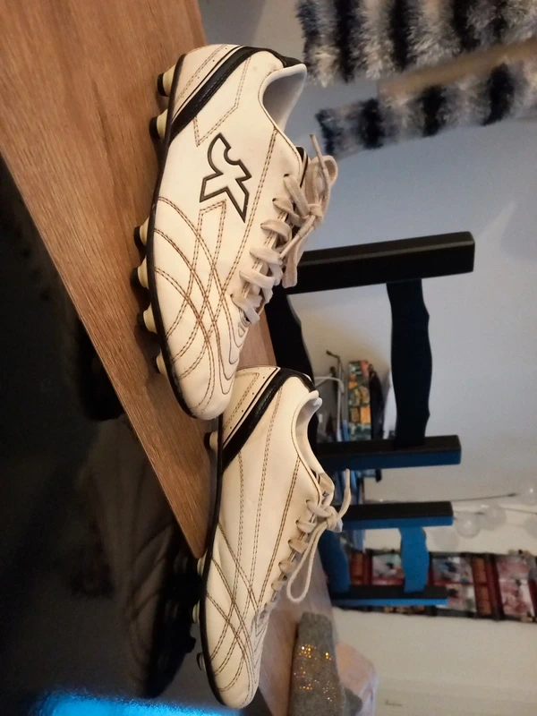 Chaussures de foot 35 - photo numéro 7