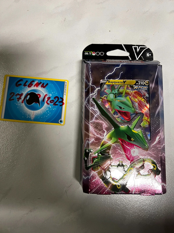 Rayquaza - Vinted