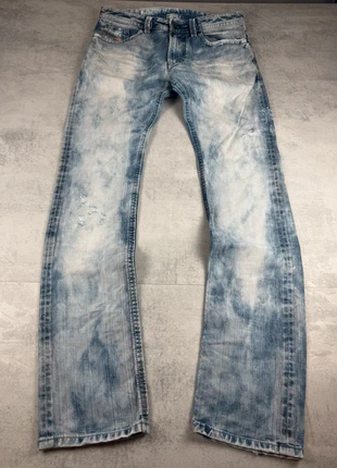 Jean Diesel coupe regular bleu ciel W29/FR39 made in Italy 🇮🇹 vintage streetwear 245, brand: Diesel, condition: Very good, size: W29, €25.00, €26.95 includes Buyer Protection