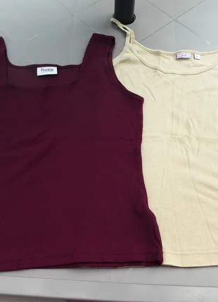 T-Shirt débardeurs (2) bordeaux & beige T.L/XL, marca: Chevignon, estado: Nuevo sin etiquetas, tamaño: XL / 42 / 14, 8,00 €, 9,10 € Protección al comprador incluida