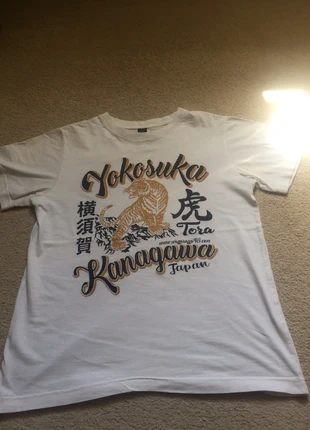 White graphic T-shirt , brand: wagaraya, condition: Very good, size: S, £10.00, £11.20 includes Buyer Protection