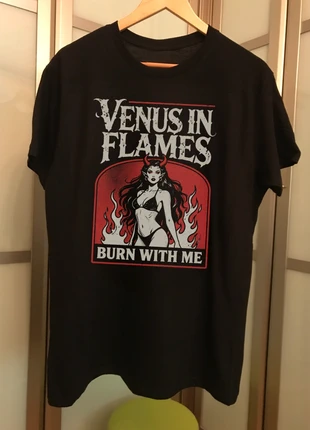 Venus in Flames men black t-shirt Burn With Me, merk: venuflame, staat: Heel goed, maat: L, € 14,95, € 16,40 inclusief Kopersbescherming Pro