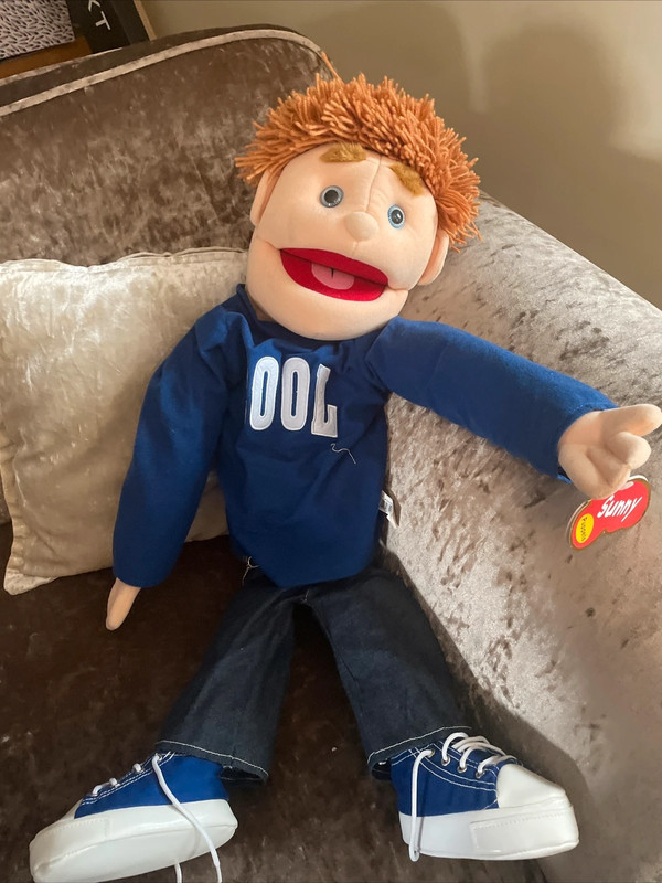 Sunny & co puppet “cool boy” with tags 28”