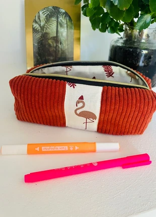 Trousse école, marque: Fait Main, état: Neuf sans étiquette, 12,00 €, 13,30 € Protection acheteurs (Pro) incluse