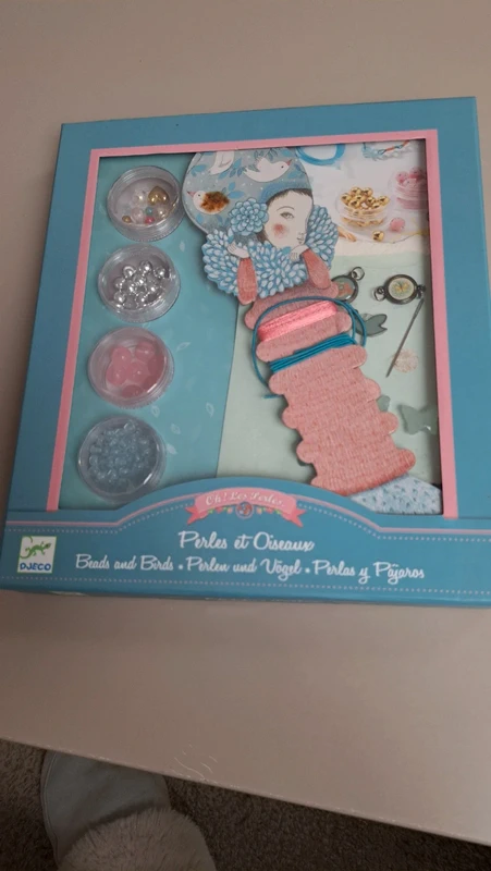 Loisirs Djeco, "perles et oiseaux"