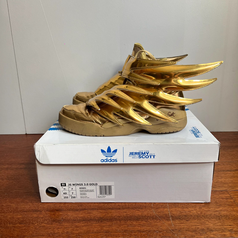 Adidas jeremy scott wings hot sale