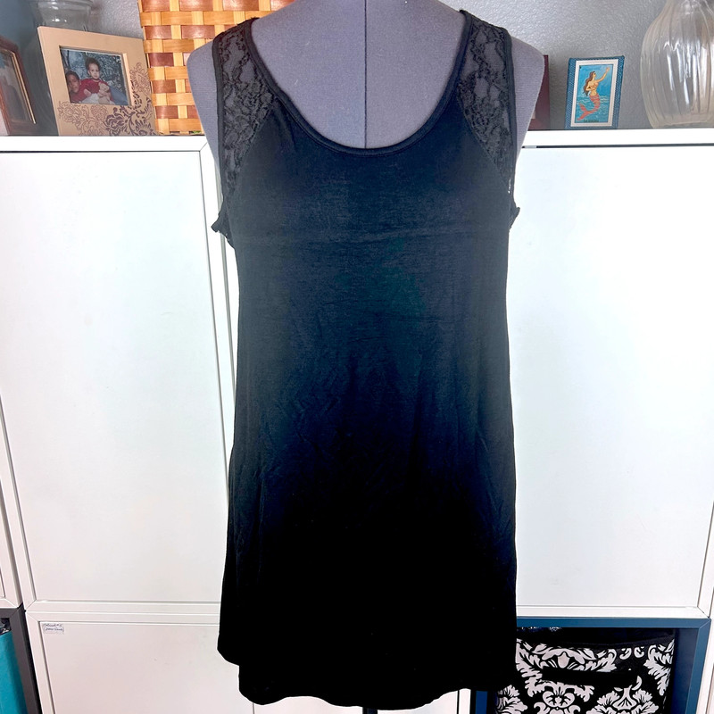 Tunic Length Lace Trim Tank Top 1