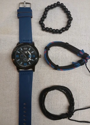 Lot montre + 3 bracelets homme – Bleu – Neufs, marke: soki, zustand: Neu, größe: Einheitsgröße, 10,50 €, 11,73 € inklusive Vinted-Käuferschutz