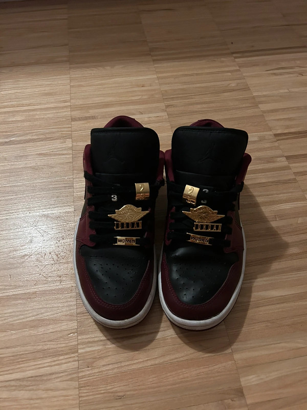 air jordan 1 low beetroot 3