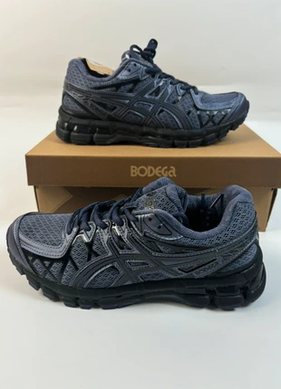Asics gel Kayano 20 Bleu Noir T 43,5, marke: Asics, zustand: Sehr gut, größe: 43.5, 75,00 €, 79,45 € inklusive Vinted-Käuferschutz
