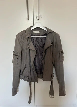 Suede jacket grey, merk: ZOI, staat: Heel goed, maat: S / 36 / 8, € 6,00, € 7,00 inclusief Kopersbescherming