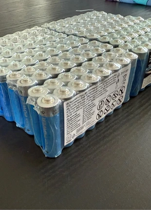 160 piles LR6 AA 1,5V, brand: tedi power, condizioni: Nuovo con cartellino, €12.00, €13.30 include la Protezione acquisti