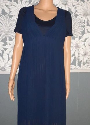 Robe Comptoir des Cotonniers bleu plissée modèle Cadence taille 38, merk: Comptoir des Cotonniers, staat: Heel goed, maat: M / 38 / 10, € 45,00, € 47,95 inclusief Kopersbescherming