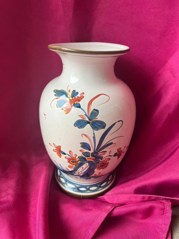 Vase peint à la main faïence vintage fleurs bleu blanc rouge 1