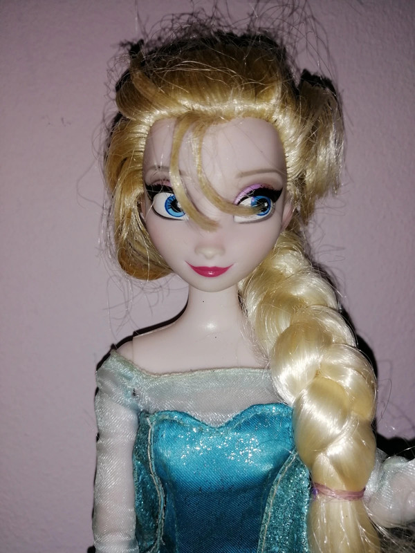 Frozen Elsa Disney doll Vinted