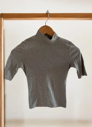 Camisola Bershka Meia Manga Cinza Tam XS, marca: Bershka, estado: Bueno, tamaño: XS / 34 / 6, 2,00 €, 2,80 € Protección al comprador incluida