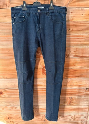 Jean brut superskinny Pull & Bear, marque: Pull & Bear, état: Très bon état, taille: W36 | FR 46, 4,00 €, 4,90 € Protection acheteurs incluse