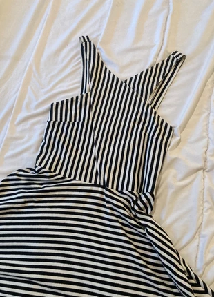Black & white stripped dress Hollister, marque: Hollister, état: Très bon état, taille: L / 40 / 12, 7,50 €, 8,58 € Protection acheteurs incluse