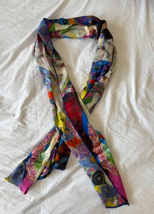 Sciarpa scialle in seta con disegni multicolore, état: Neuf sans étiquette, 15,00 €, 16,45 € Protection acheteurs incluse