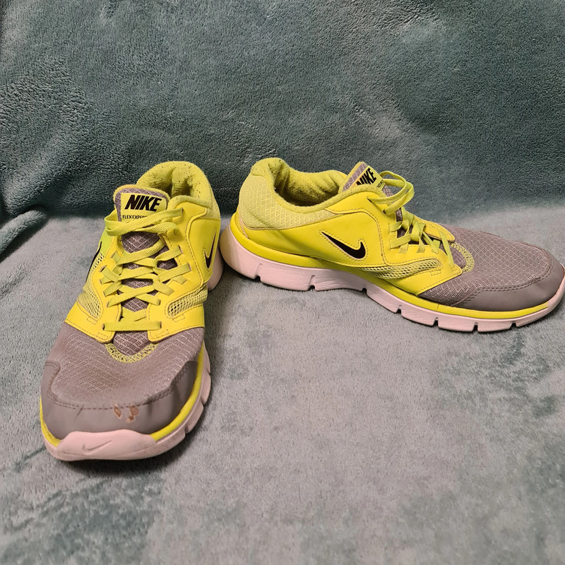 Nike flex experience cheap rn 6 yellow