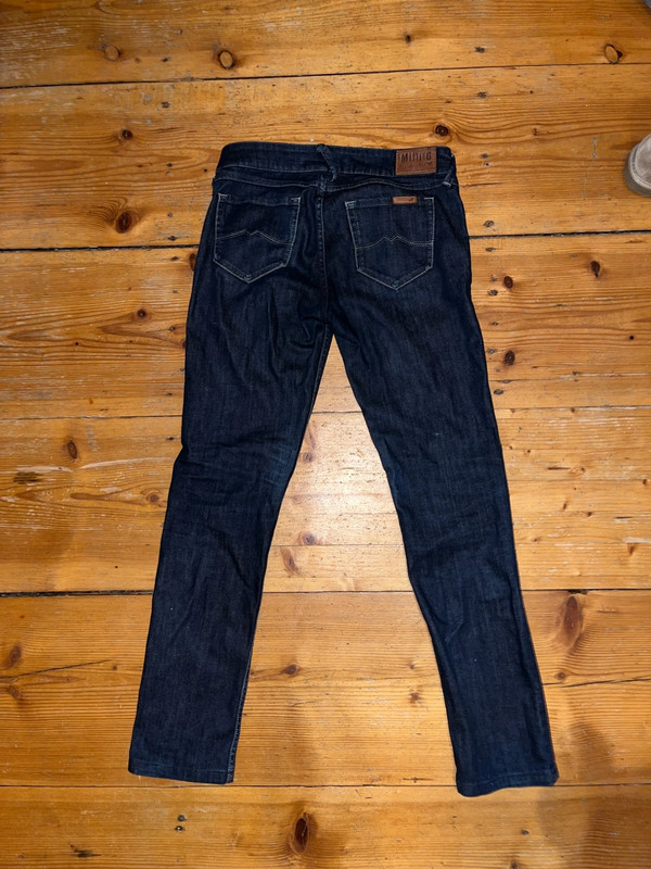 Dunkelblaue Low Waist Jeans 2