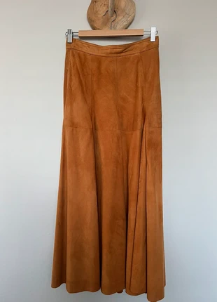 Prachtige suède rok, merk: Dija, staat: Heel goed, maat: S / 36 / 8, € 100,00, € 105,70 inclusief Kopersbescherming