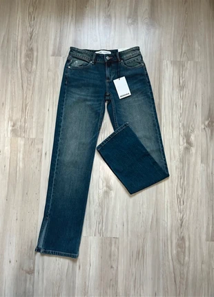 Jean Flare Slit Bershka Bleu foncé à fentes, marque: Bershka, état: Neuf avec étiquette, taille: XXS / 32 / 4, 13,99 €, 15,39 € Protection acheteurs incluse