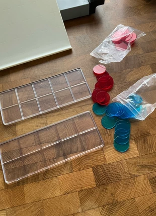 2 planches et 40 jetons, merk: Cycle, staat: Heel goed, maat: 5 jaar / 110 cm, € 8,00, € 9,10 inclusief Kopersbescherming