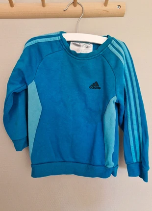 Trui Adidas, merk: adidas, staat: Heel goed, maat: 4 jaar / 104 cm, € 5,00, € 5,95 inclusief Kopersbescherming