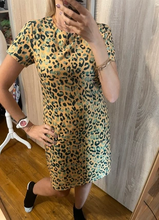 Petite robe fluide moutarde style léopard 38, marque: Boutique Belgique, état: Très bon état, taille: M / 38 / 10, 6,00 €, 7,00 € Protection acheteurs incluse