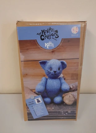The Knitty Critters Collection Kitty Blue Crochet Kit, brand: Knitty critters, condition: New with tags, €29.99, €32.19 includes Buyer Protection