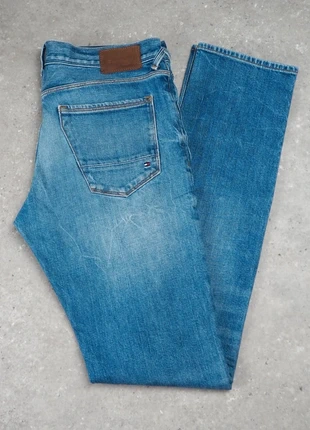 Jeans homme Tommy Hilfiger Bleecker stretch slim bleu logo brodé - Taille 31x34, marke: Tommy Hilfiger, zustand: Sehr gut, größe: W31 | DE 46, 20,00 €, 21,70 € beinhaltet Vinted-Käuferschutz Pro