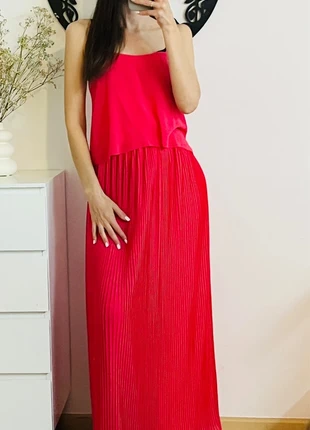 Vestido largo plisado de Massimo Dutti, marca: Massimo Dutti, estado: Muy bueno, tamaño: XS / 34 / 6, 35,00 €, 37,45 € Protección al comprador incluida