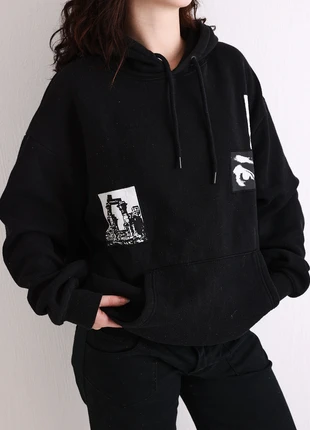 Y2K Emo Dark Cropped Boxy Sweatshirt Black, marque: Vintage Love, état: Très bon état, taille: M, 22,00 €, 23,80 € Protection acheteurs incluse