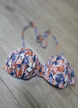 Haut de bikini top fleuri bretelles amovibles, brand: H&M, condizioni: Ottime, taglia: L / IT 44 / EU 40, €6.00, €7.00 include la Protezione acquisti