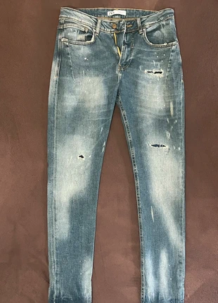 Jean Zara Homme Taille 40, marke: Zara, zustand: Neu, größe: W31 | DE 46, 15,00 €, 16,45 € inklusive Vinted-Käuferschutz