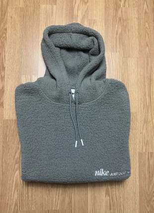 sweat/ pull à capuche pour montagne taille S gris 100% polyester, marca: Nike, estado: Muy bueno, tamaño: S, 20,00 €, 21,70 € Protección al comprador incluida
