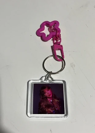 Taylor swift keyring, condition: Very good, £2.50, £3.33 includes Buyer Protection