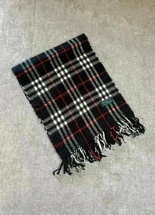 Écharpe Burberry noir, marque: Burberry, état: Très bon état, 45,00 €, 47,95 € Protection acheteurs (Pro) incluse