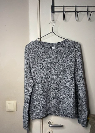 Pull gris H&M, marque: H&M, état: Neuf sans étiquette, taille: S / 36 / 8, 4,00 €, 4,90 € Protection acheteurs incluse