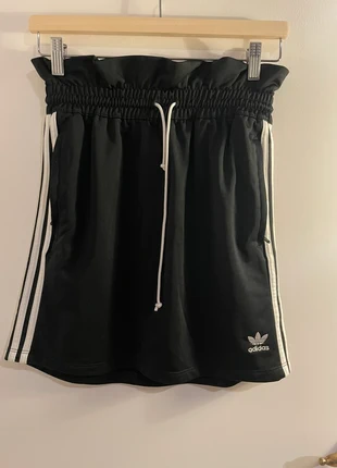 Jupe courte froncée Adidas - Taille 36, marque: adidas, état: Très bon état, taille: S / 36 / 8, 10,00 €, 11,20 € Protection acheteurs incluse