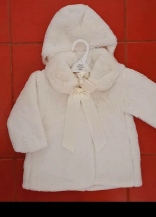 Casaco bebé , marca: Baby Fashion, estado: Novo com etiquetas, tamanho: 6-9 meses / 68 cm, €20.00, €21.70 inclui Proteção do Comprador