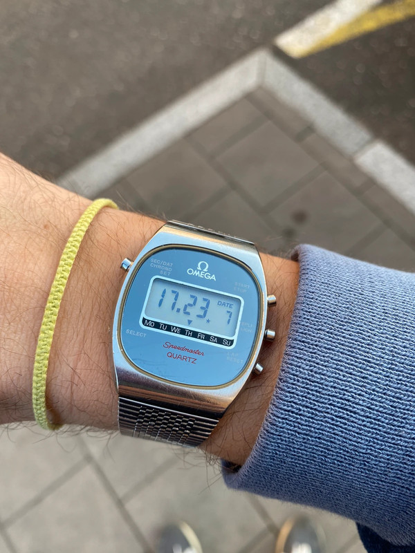 Omega speedmaster quartz lcd hot sale