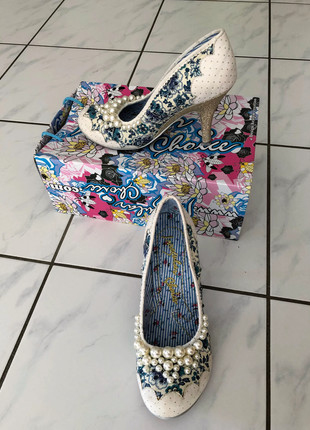 Pearly girly clearance low irregular choice