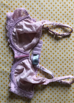 Soutien-gorge rose 90C , marque: affairs, état: Bon état, taille: 90C, 2,00 €, 2,80 € Protection acheteurs incluse