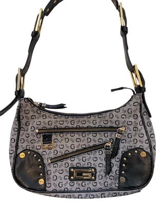 Guess Y2k Vintage Shoulder Bag, marque: GUESS, état: Bon état, 35,00 €, 37,45 € Protection acheteurs incluse