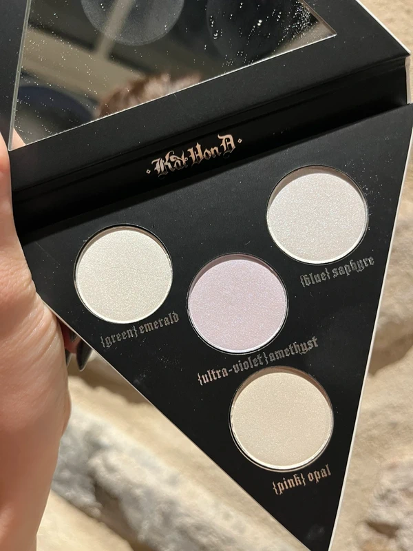 Kat von D - Palette Alchemist highlighter holographic - photo numéro 7