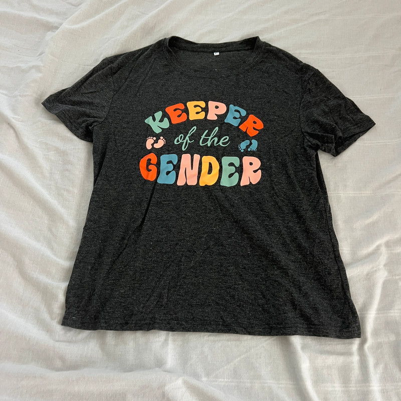 Gender reveal t-shirt ‘keeper of the gender’ 1